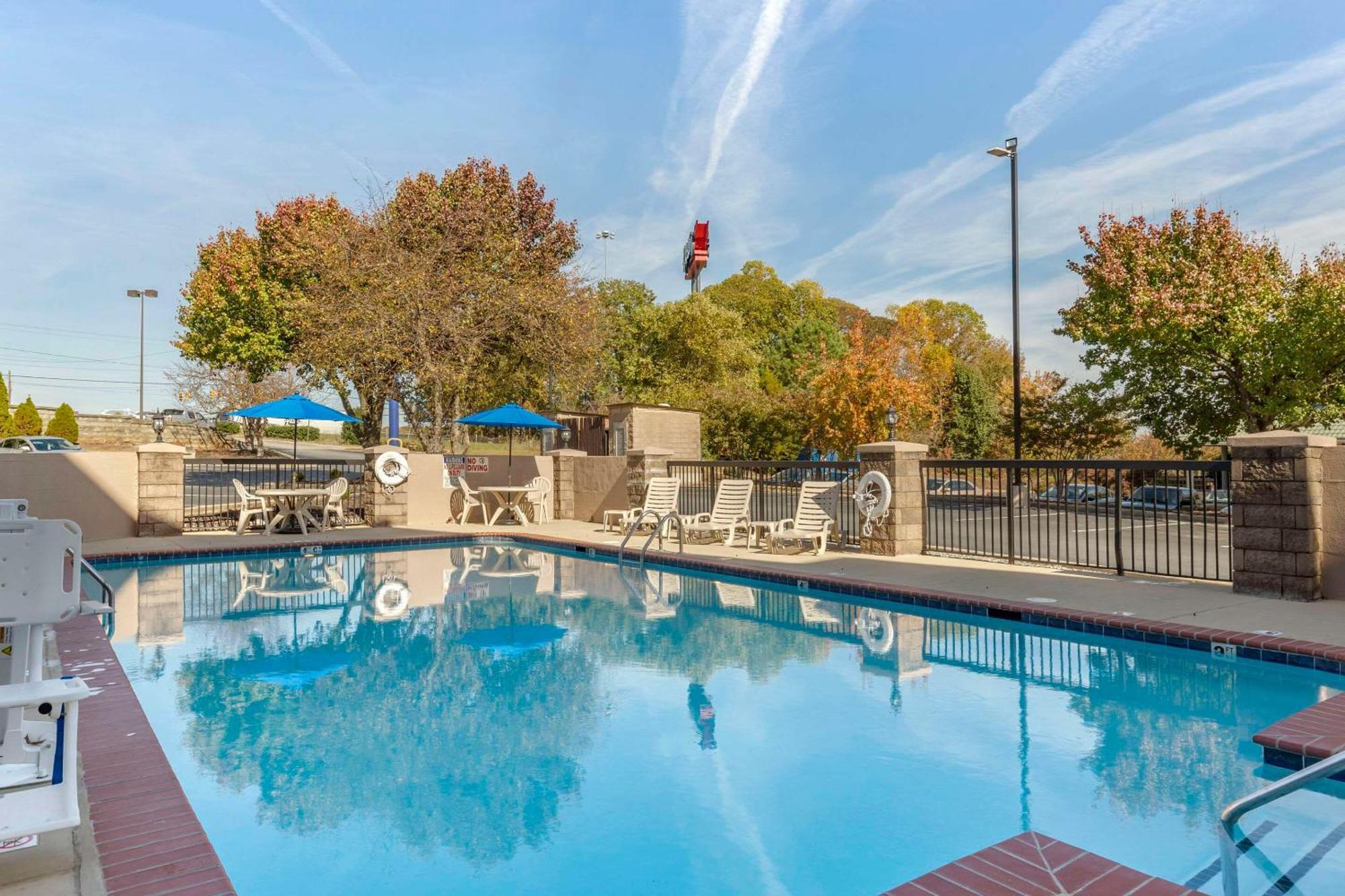 Comfort Inn Greensboro - Kernersville Exterior foto