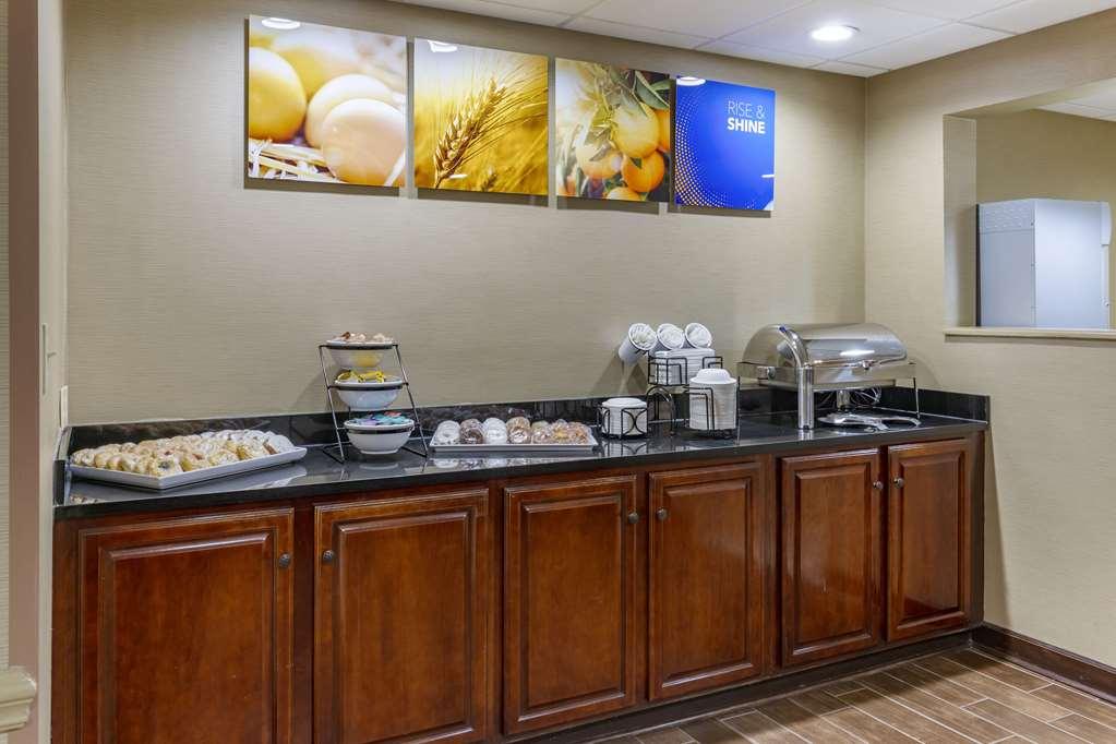 Comfort Inn Greensboro - Kernersville Restaurante foto